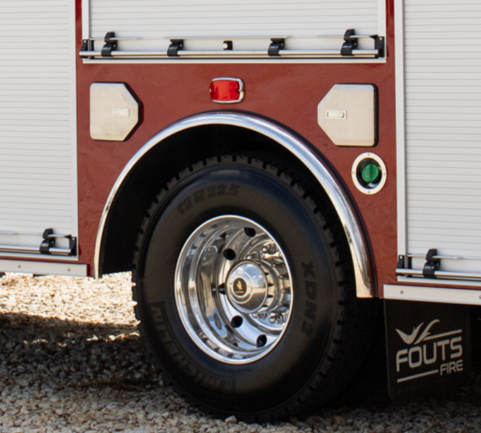 Fouts Commercial Pumper Rear Fenderette & Black Trim
