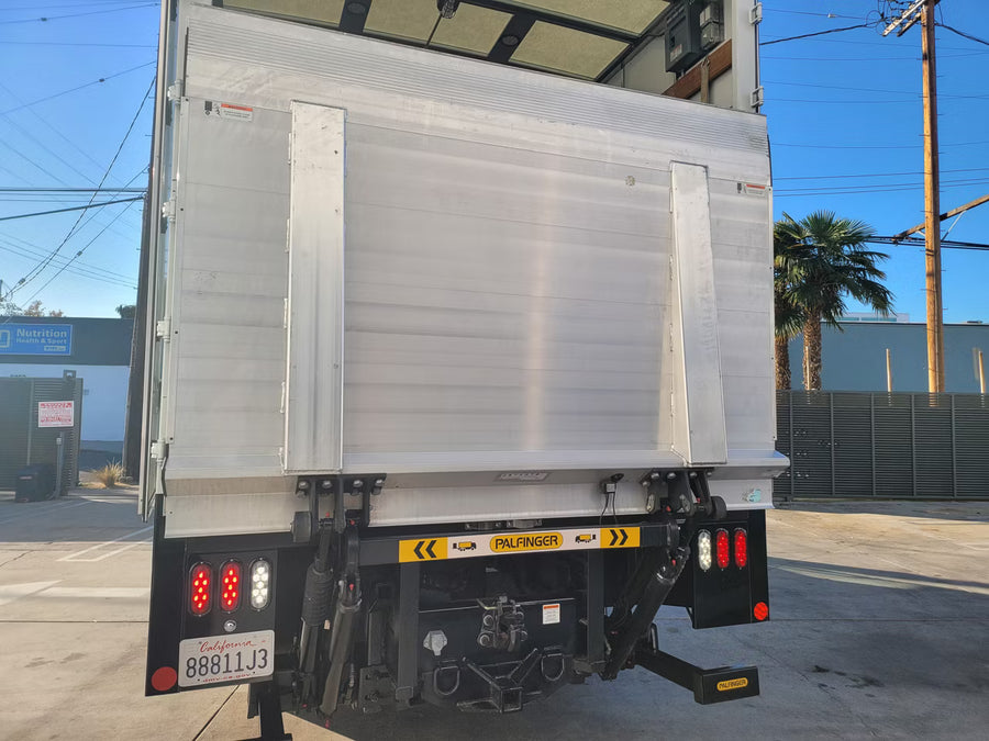 Palfinger ILK33 84 X 94 Aluminum Platform Liftgate 102W